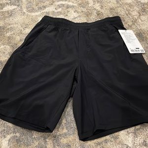 Mens lululemon shorts size medium